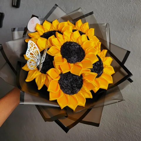Ramo de 6 girasoles eternos