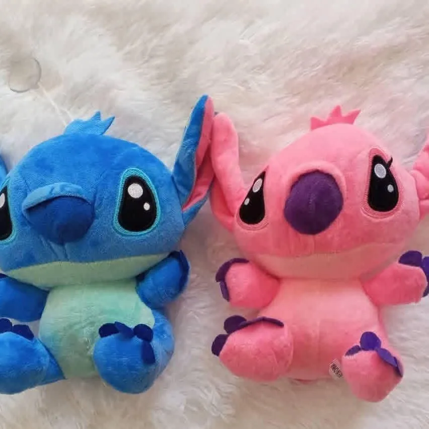 Stich y Angela - Imagen principal