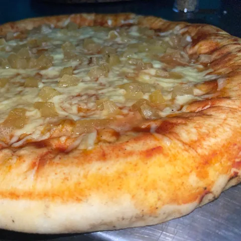 Borde Relleno de Queso Blanco